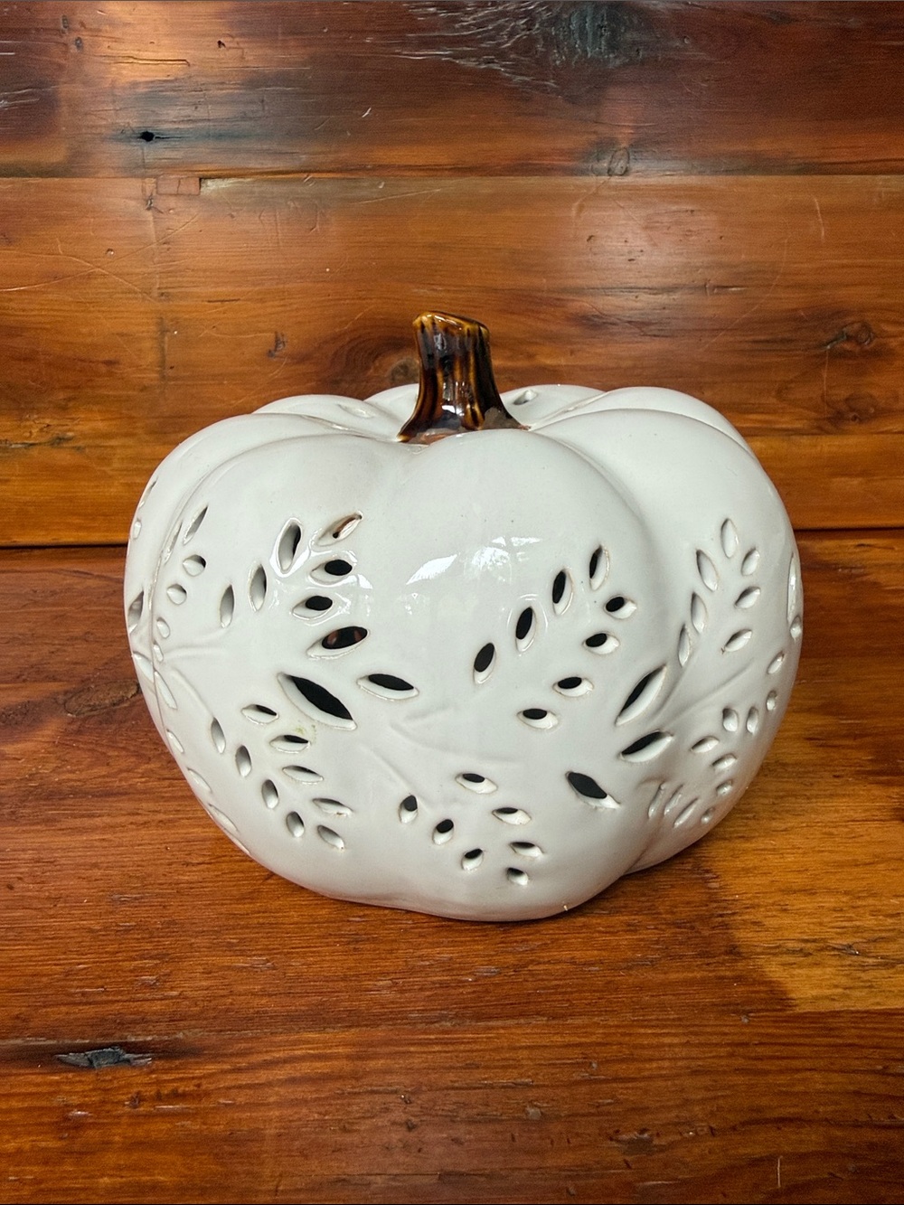 🌿NWOT Ceramic White Pumpkin Lantern with Brown Stem